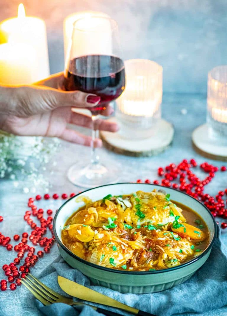 Chicken tagine with apricots and almonds