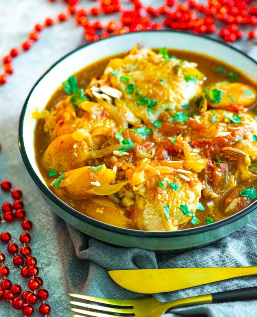 Chicken tagine with apricots and almonds