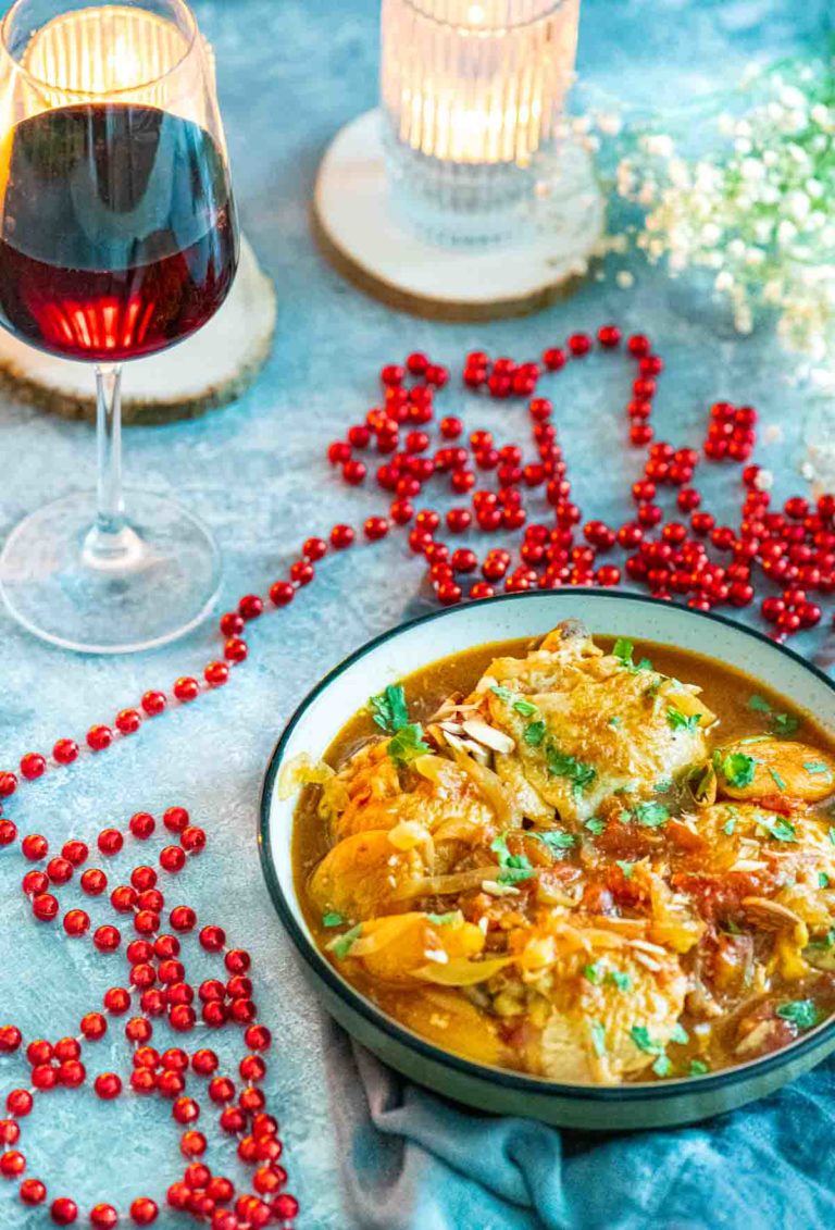 Chicken tagine with apricots and almonds