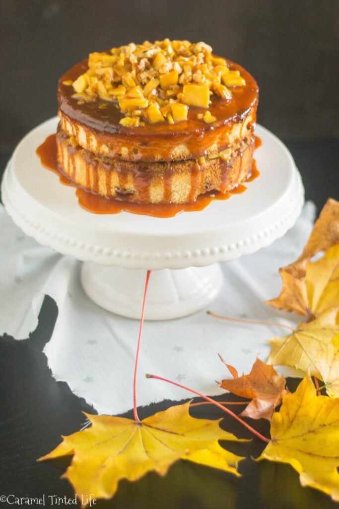 Date and Apple cake with caramel