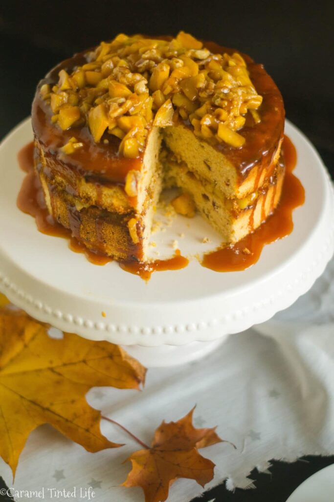 Date and Apple cake with caramel