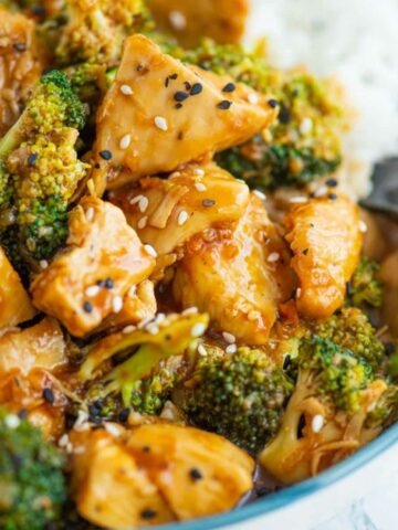 Close-up of a bowl of chicken and broccoli