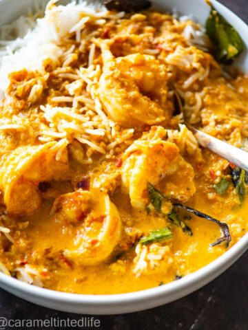 Shrimp curry in a large pot