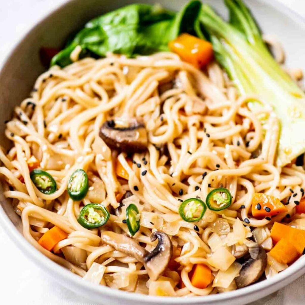 Easy Vegetarian Ramen Noodles - Caramel Tinted Life